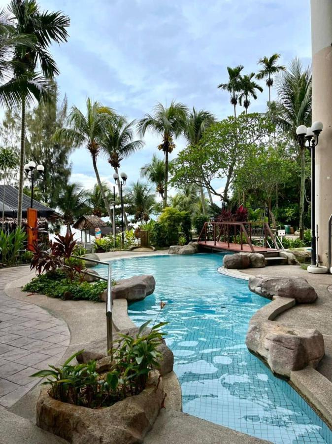 17 Jazz Sweet Beachfront Resort Tanjung Bungah  Exterior photo