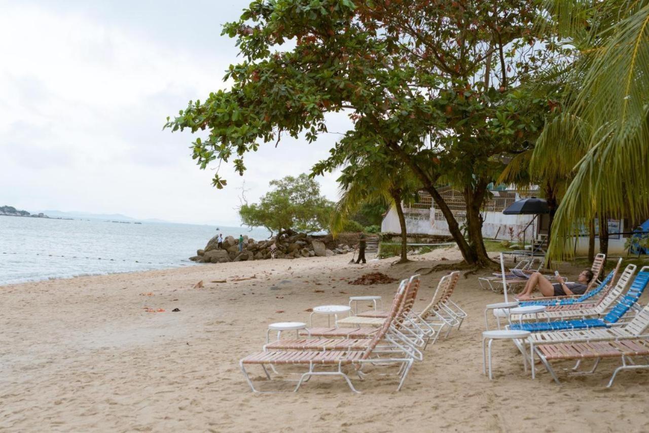 17 Jazz Sweet Beachfront Resort Tanjung Bungah  Exterior photo